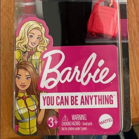 Brand new Barbie Paramedic - Picture 5 of 5